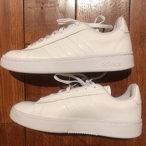 Womens Adidas Grand Court Alpha GX188 leather sneaker/sz 9.5